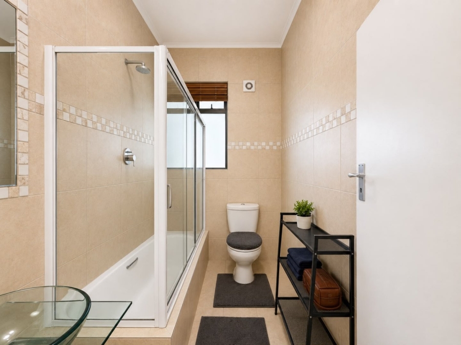 To Let 1 Bedroom Property for Rent in Sea Point Western Cape